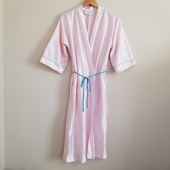loungees Intimates & Sleepwear Vintage Loungees Light Pink Wrap
